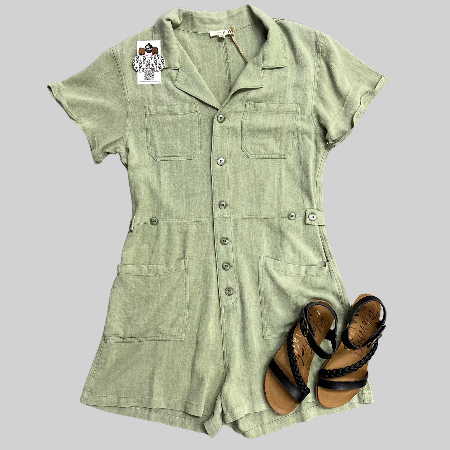 Easel Short Romper